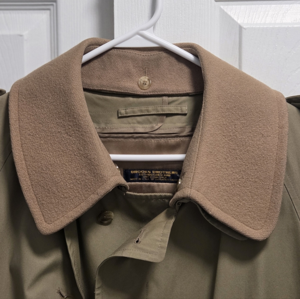 Vintage Late 80s-Early 90s Brooks Brothers Trench Coat w/ Zip In Wool Liner - Picture 2 of 11